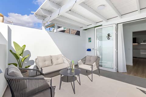 Ferlen House · Ocean Breeze by Bayside