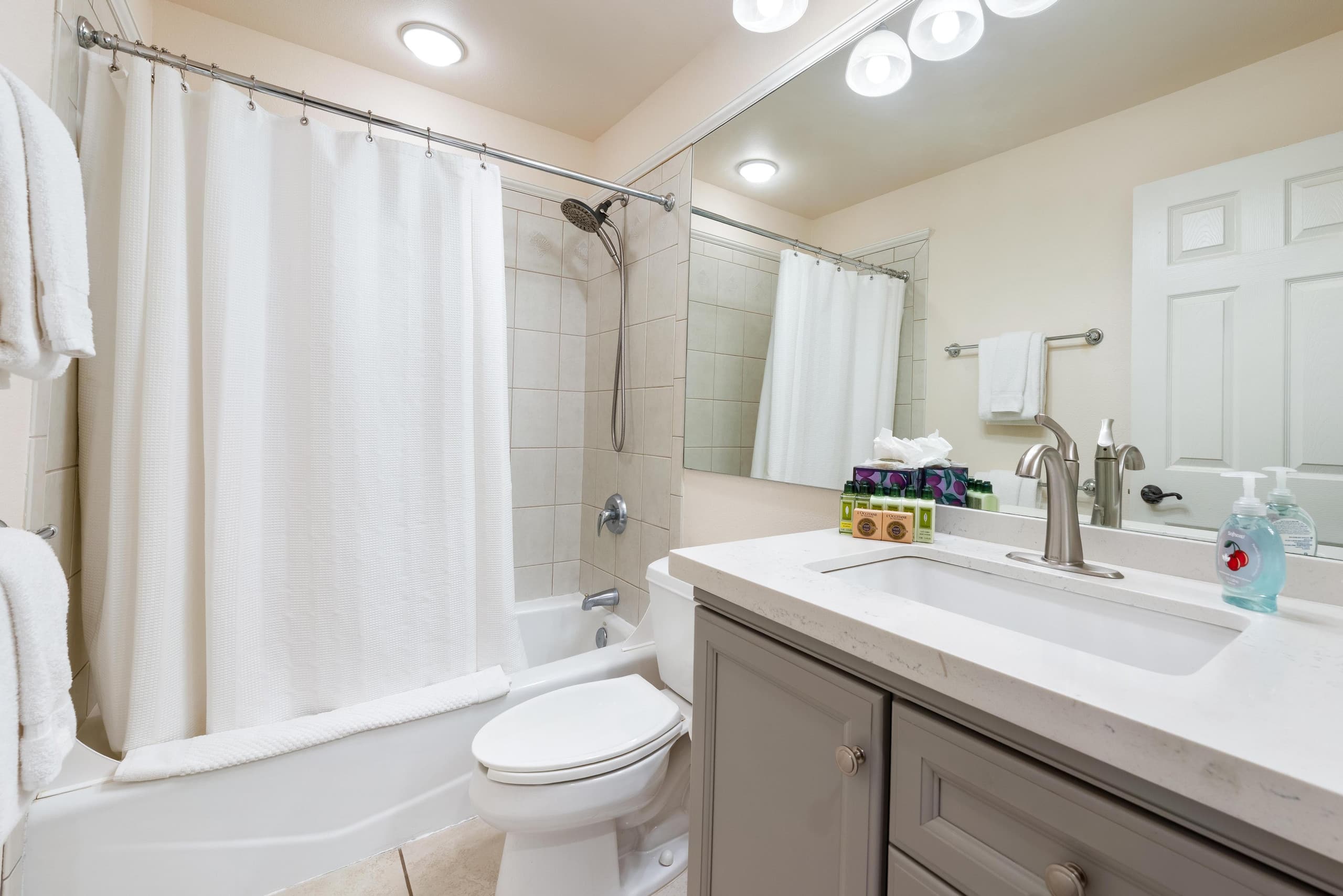 2BR Waikoloa townhome w/ pools and hot tub - Photo 19