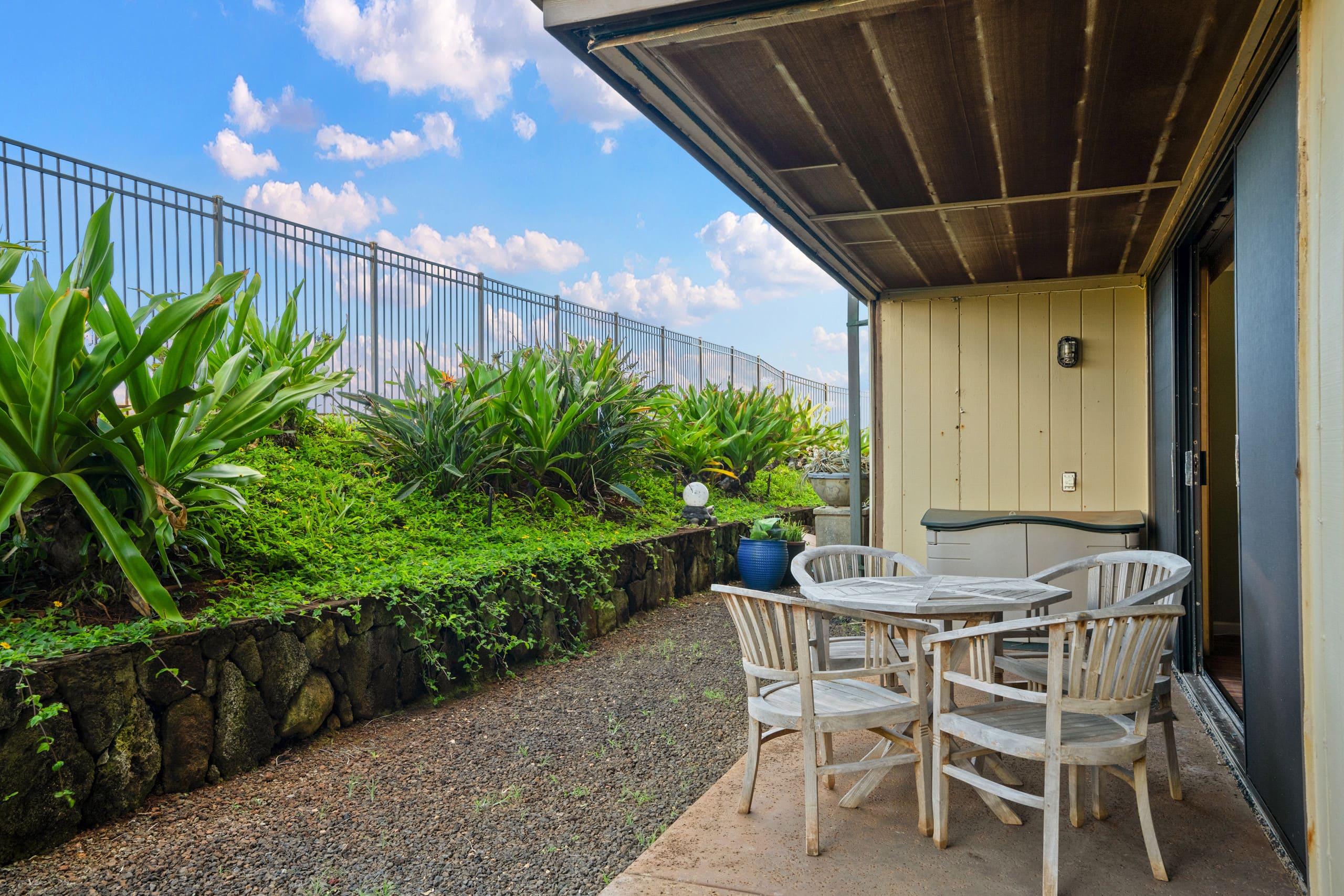 Condo in Koloa · ★4.8 · 2 bedrooms · 2 beds · 2 private baths - Image 12