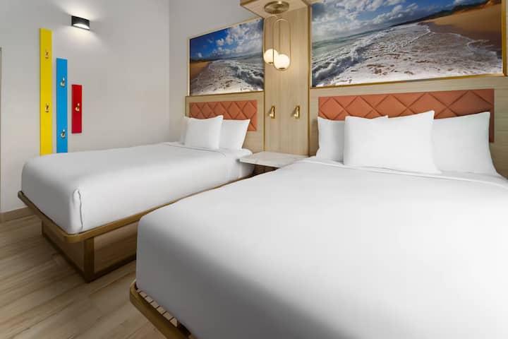 The Vibes Hotel | 2 Doubles | Beachside Comfort - North Wildwood, NJ