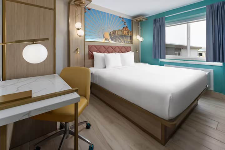 The Vibes Hotel | King Bed | Steps To Boardwalk - Wildwood, NJ