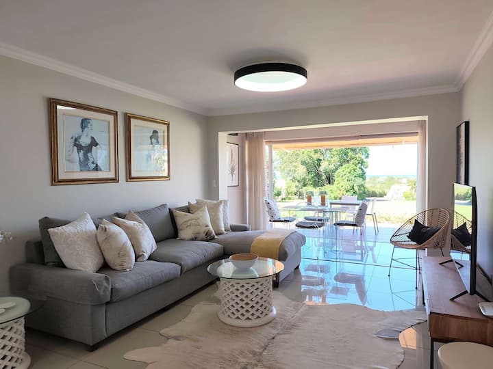 Salty Goose | 2bd Apt, Sea & Lagoon Views - Plettenberg Bay