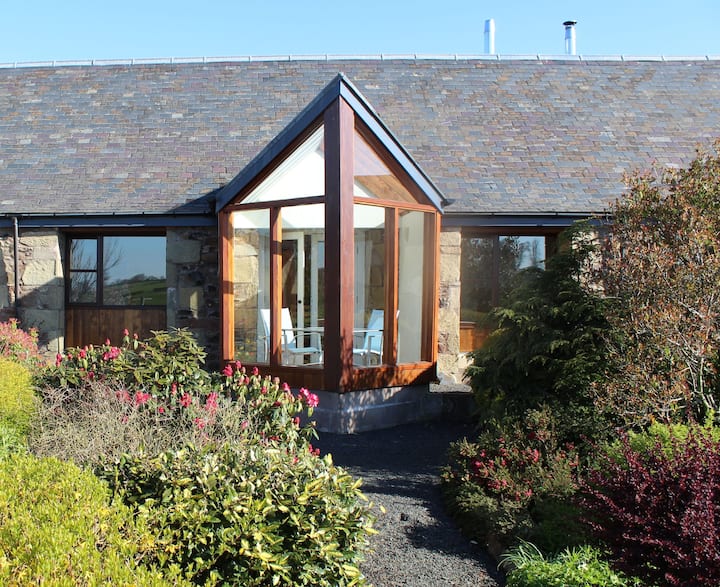 Mungo's Well cottage. Log burner, conservatory Bungalows for Rent in