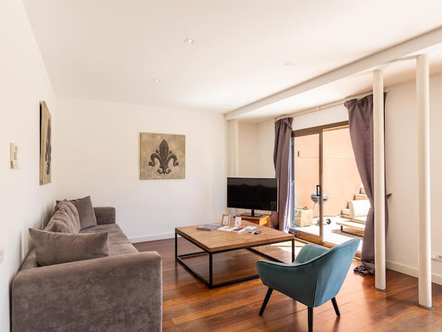 Penthouse Apartment with terrace gallery image 2