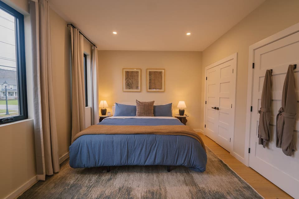 Second bedroom with king bed