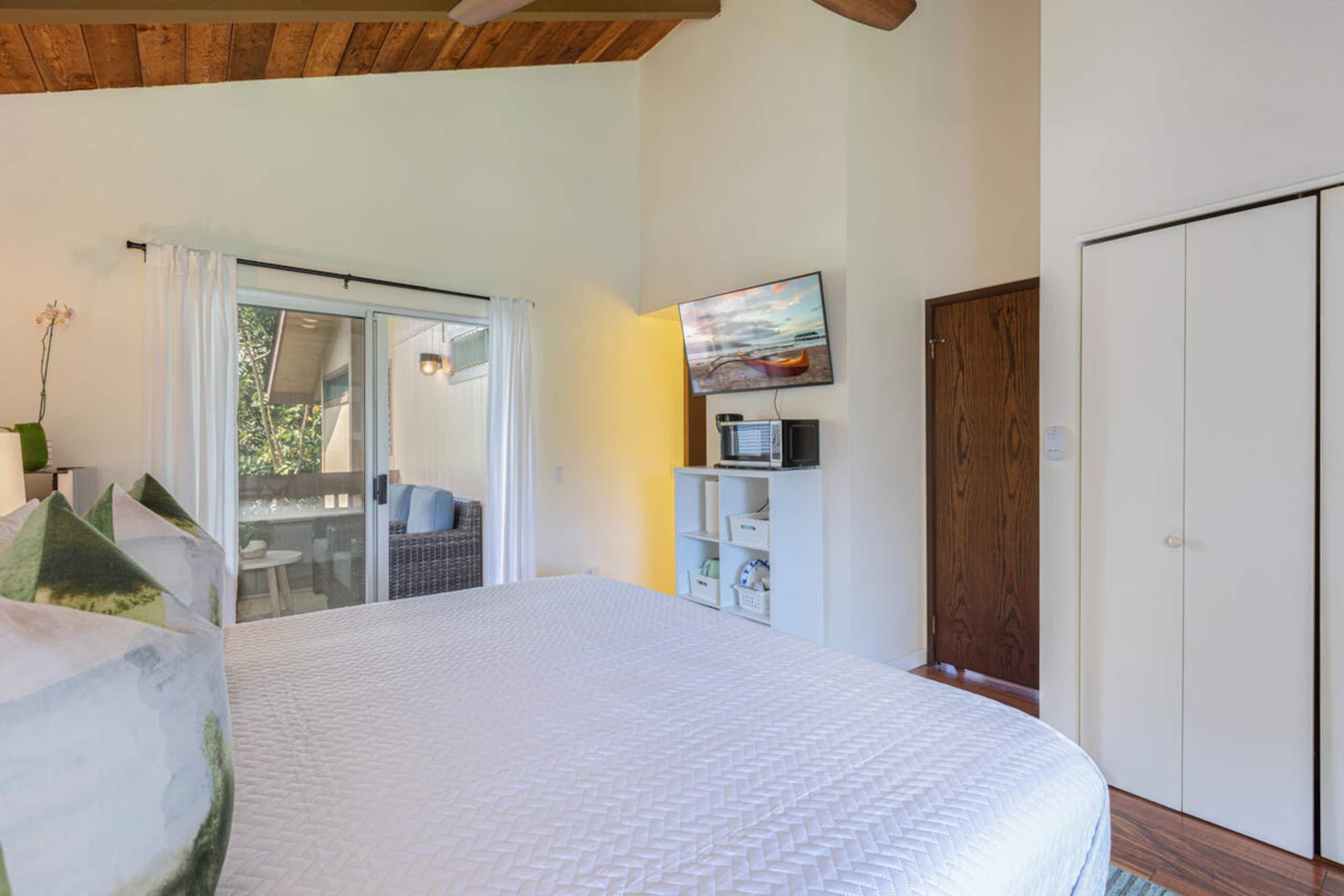 Hale Ohana Ho’omaka by Gather: Pool & Ocean Views - Image 20