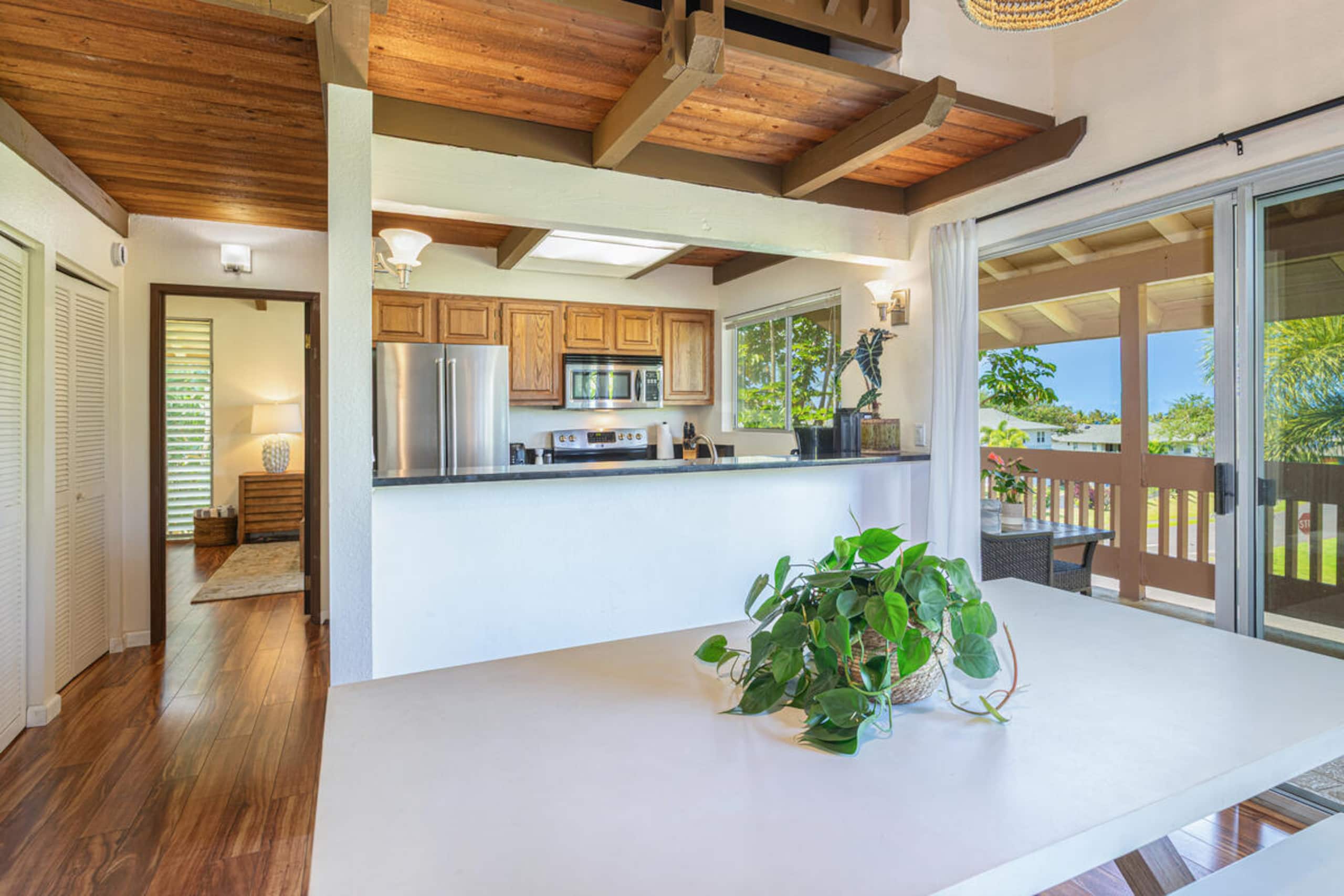 Hale Ohana Ho’omaka by Gather: Pool & Ocean Views - Image 9