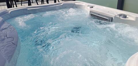 Lakeview Lodge (Sleeps 8) GL2314