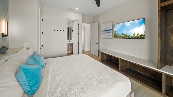 Primer nivel de estar - Dormitorio 4 - Cama tamaño king