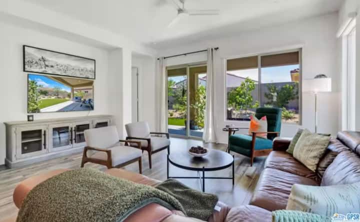 Pet-friendly 2br/2ba Retreat In Del Webb - Rancho Mirage, CA