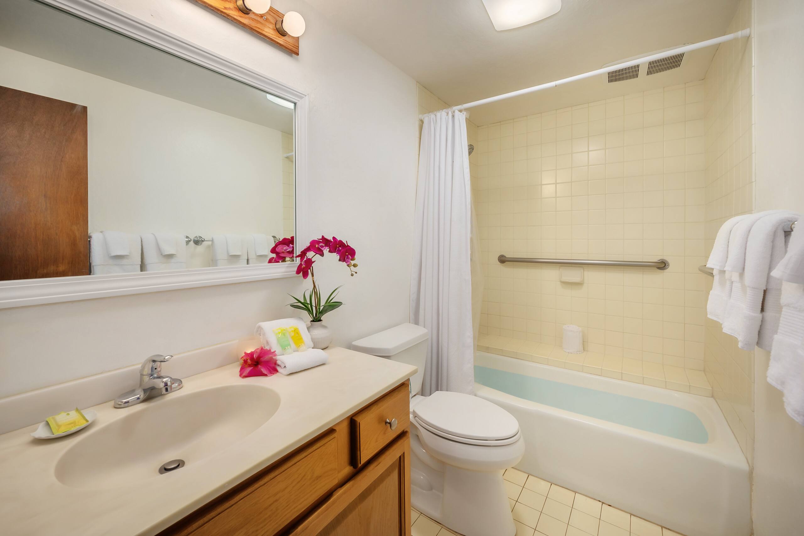 Condo in Koloa · ★4.65 · 2 bedrooms · 3 beds · 2 baths - Image 12