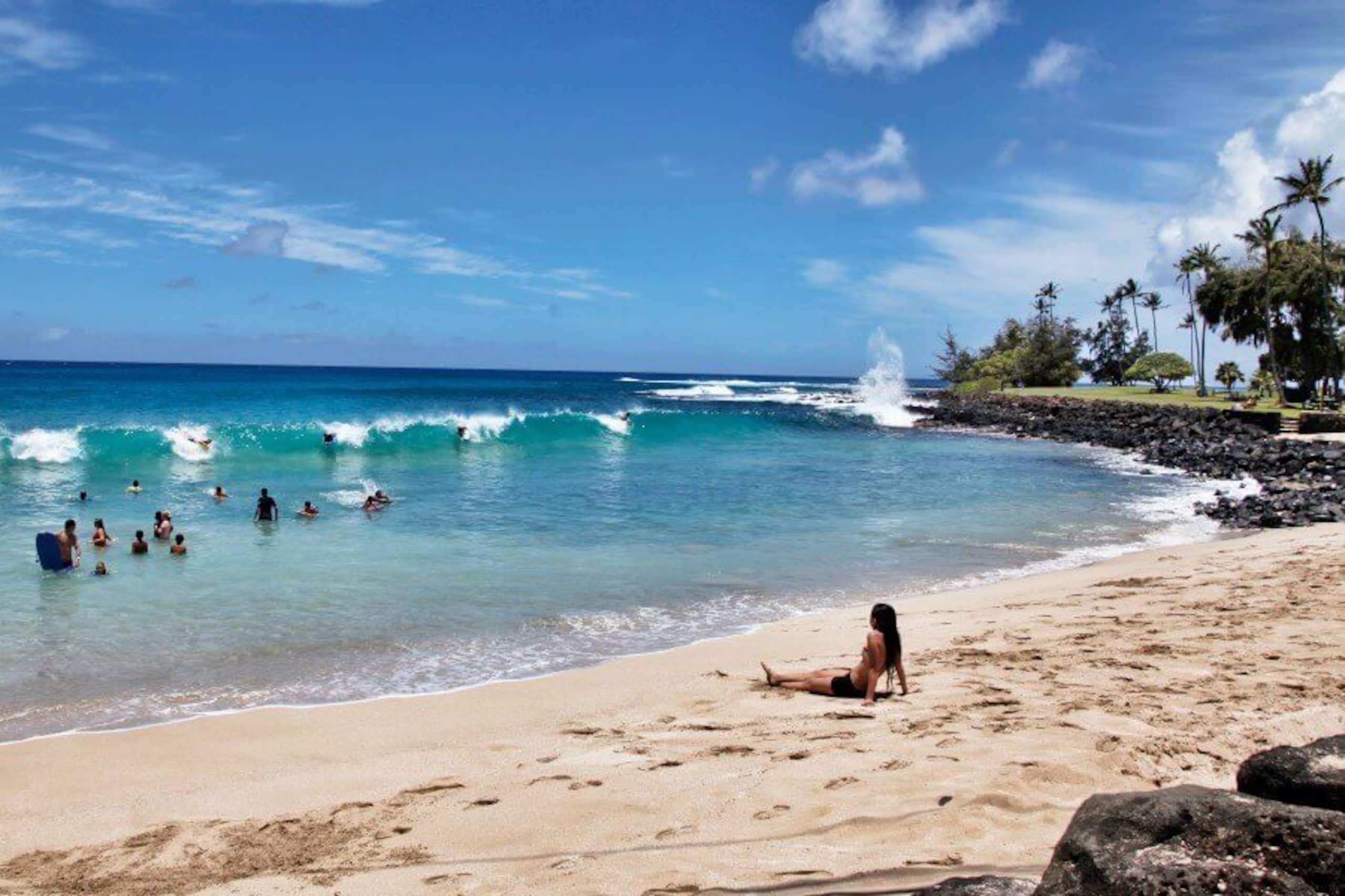 Condo in Koloa · ★4.67 · 3 bedrooms · 4 beds · 2 private baths - Image 33