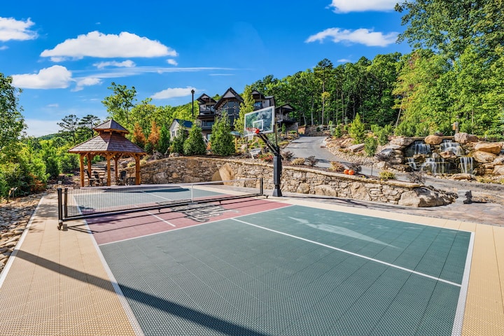 Grande Majestic ~Pickleball, Pool, Golf, Sleeps 40