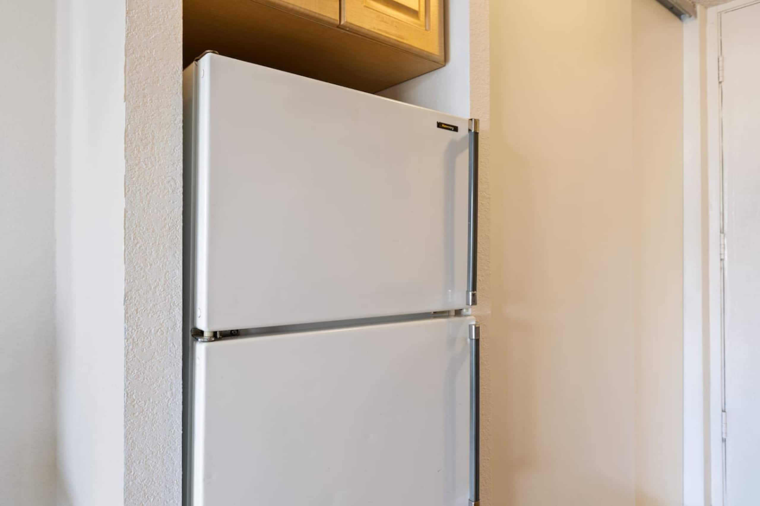 Spacious Studio at the Heart of Waikiki 22F - Image 5