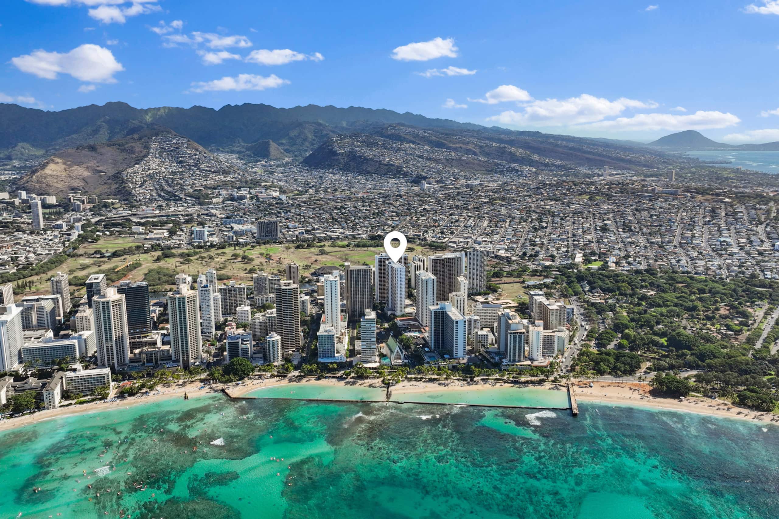 Condo in Honolulu · ★4.88 · 1 bedroom · 2 beds · 1 private bath - Image 26
