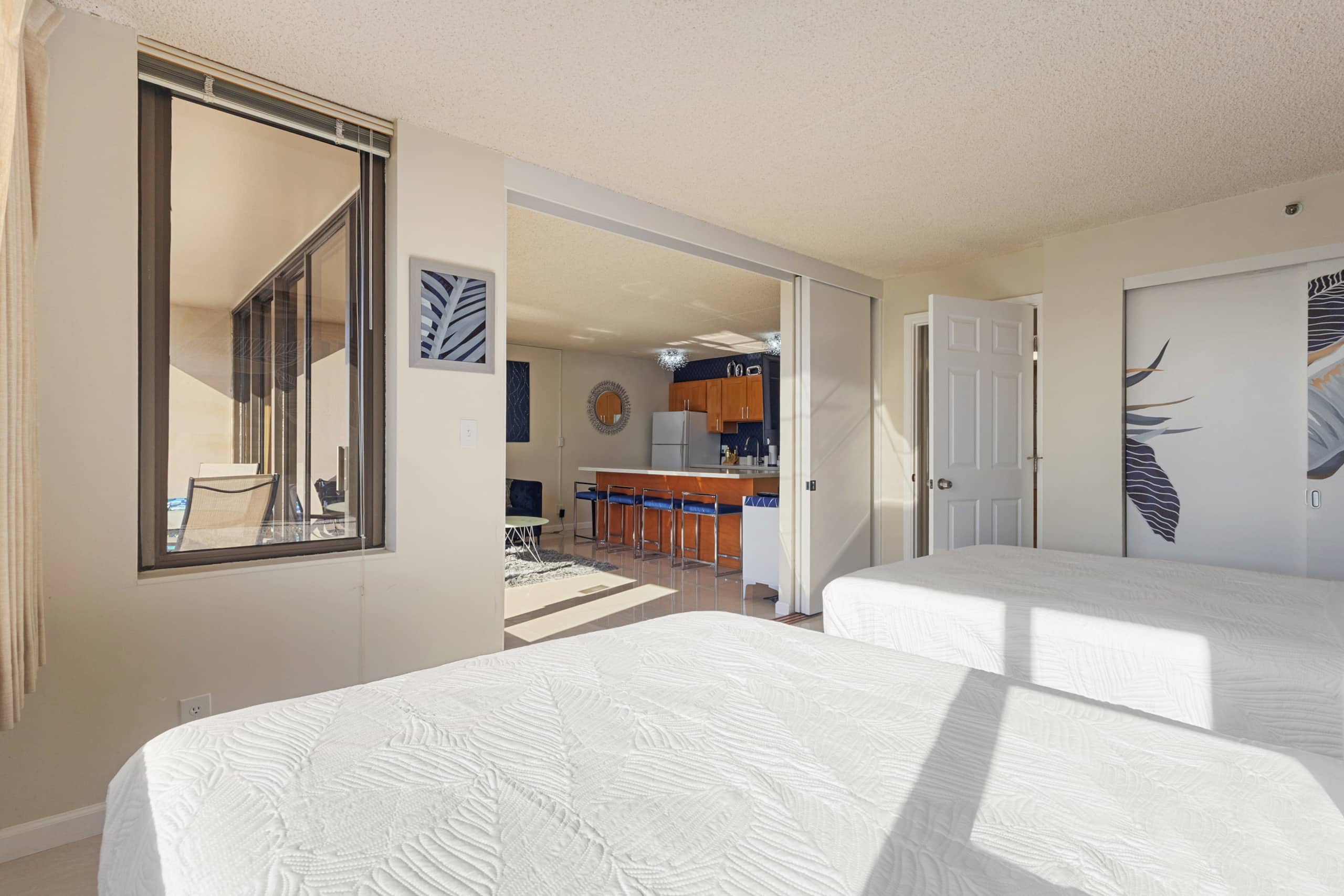 Condo in Honolulu · ★4.88 · 1 bedroom · 2 beds · 1 private bath - Image 13