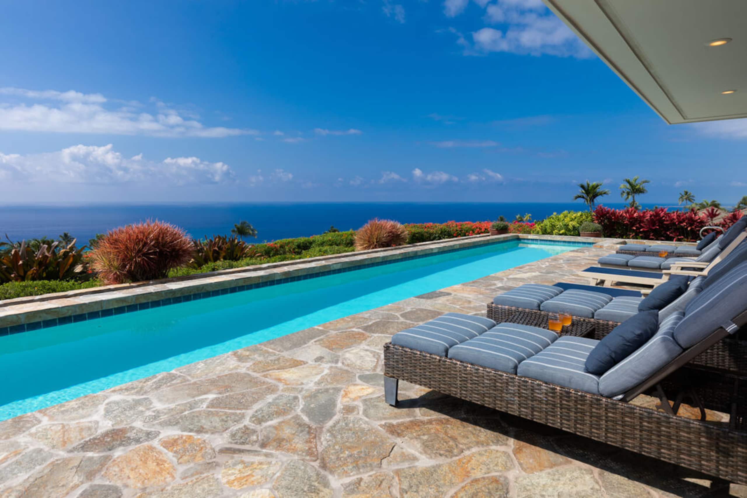 Home in Kailua-Kona · ★5.0 · 4 bedrooms · 4 beds · 4.5 baths - Image 12