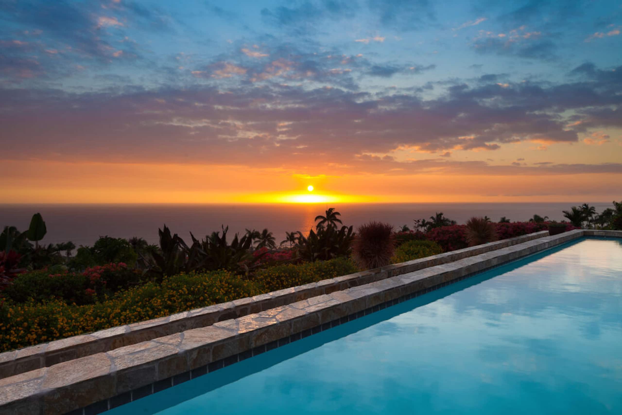 Home in Kailua-Kona · ★5.0 · 4 bedrooms · 4 beds · 4.5 baths - Image 42