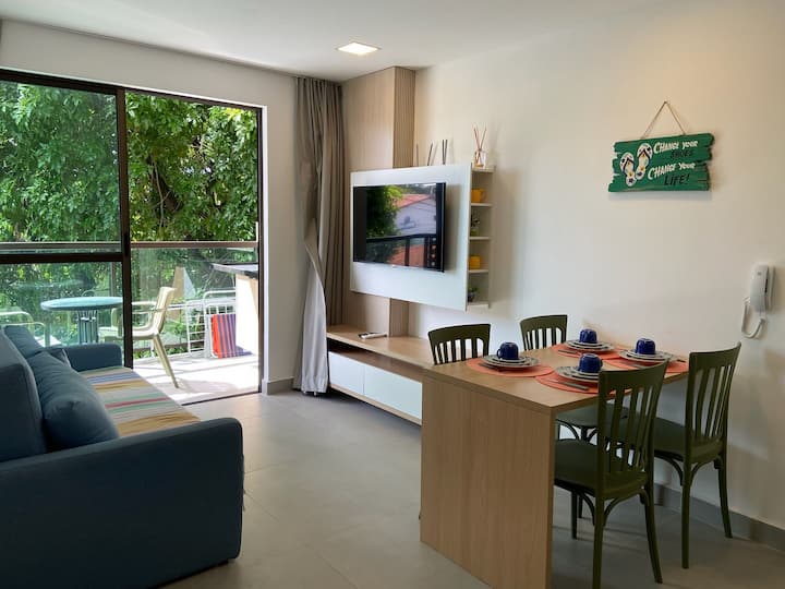 Sala de estar, comedor,TV y medios