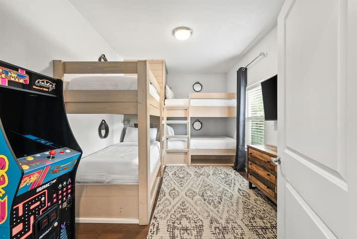 Две кревети во иста соба наместо две одделни соби (A)