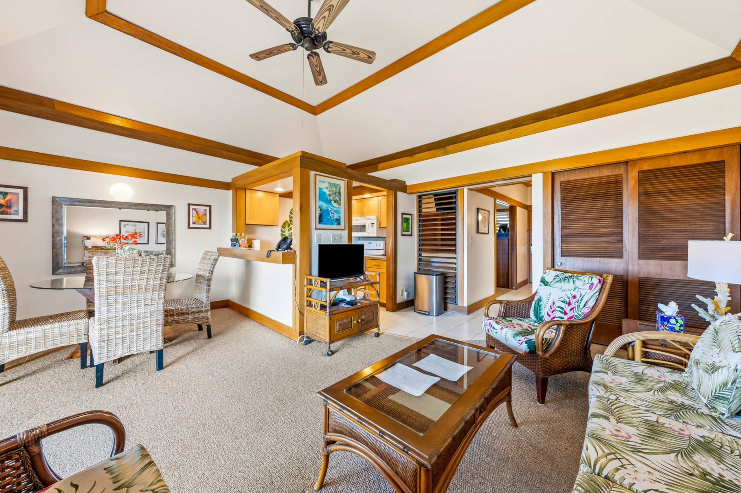 Condo in Koloa · ★4.95 · 1 bedroom · 2 beds · 1 private bath - Image 8