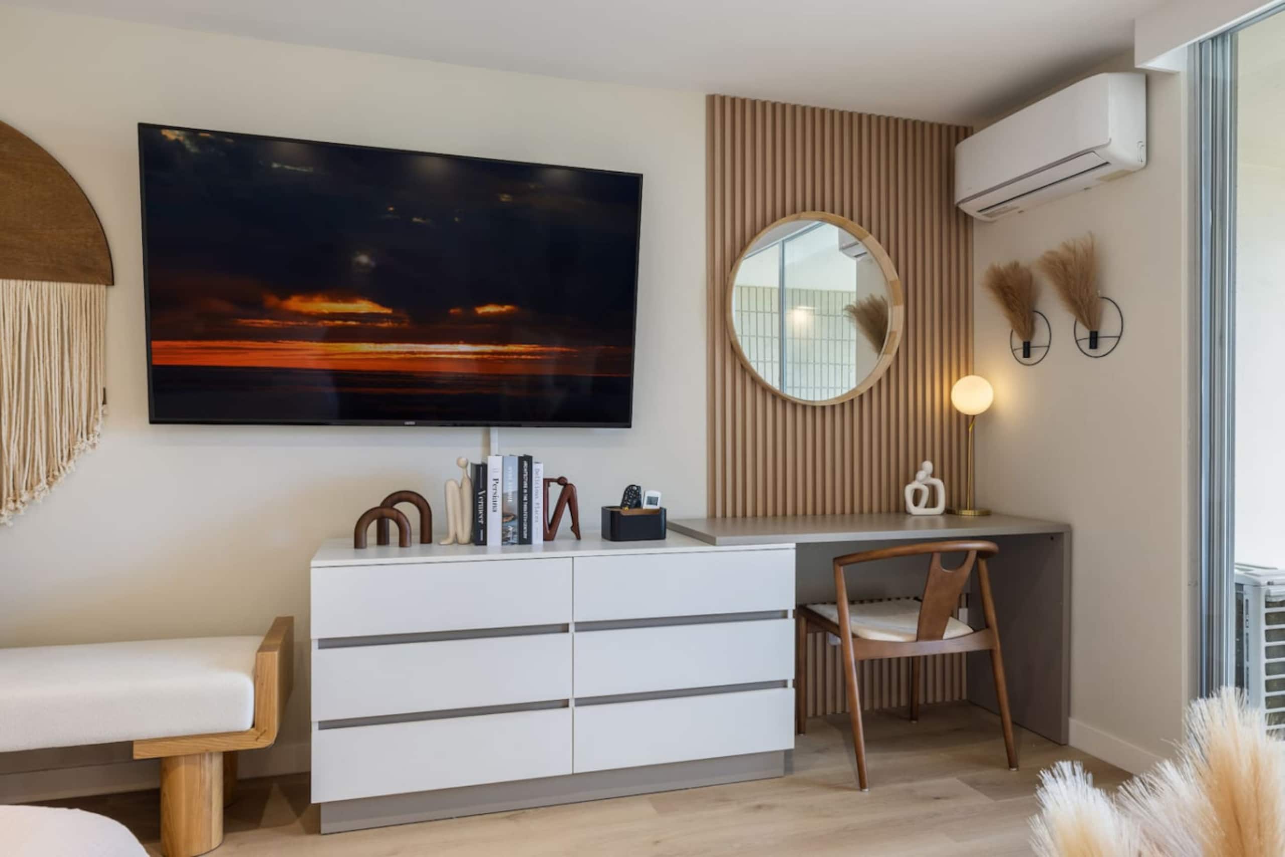 Waikiki Luxe Haven – Chic Comfort in Paradise - Image 19