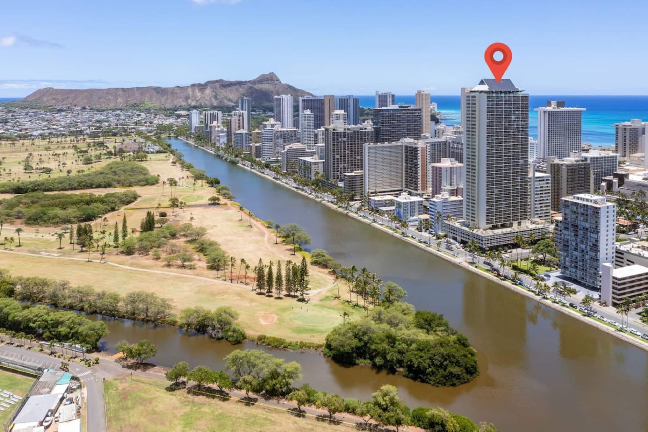 Waikiki Luxe Haven – Chic Comfort in Paradise - Image 31