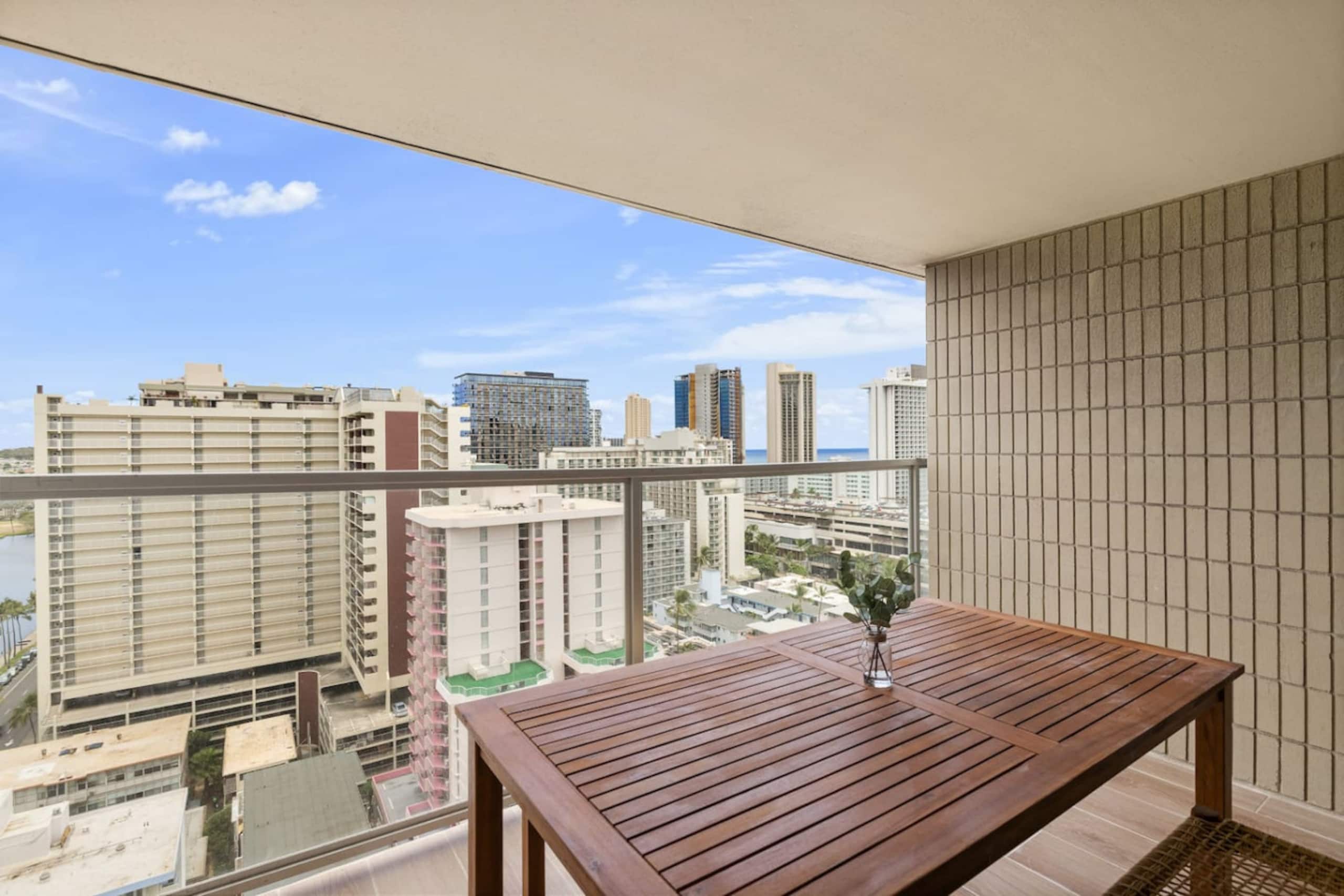 Waikiki Luxe Haven – Chic Comfort in Paradise - Image 23