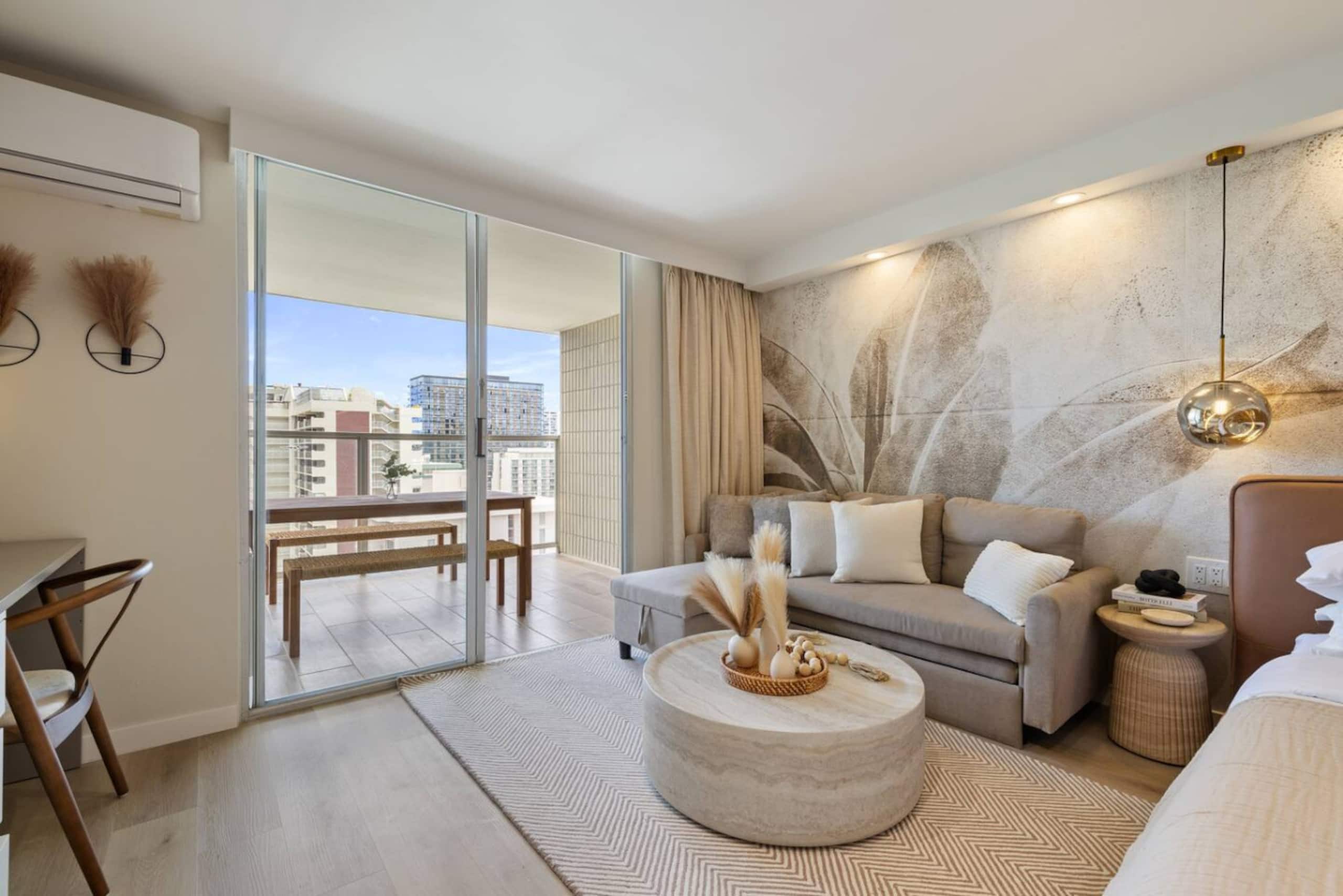Waikiki Luxe Haven – Chic Comfort in Paradise - Image 39