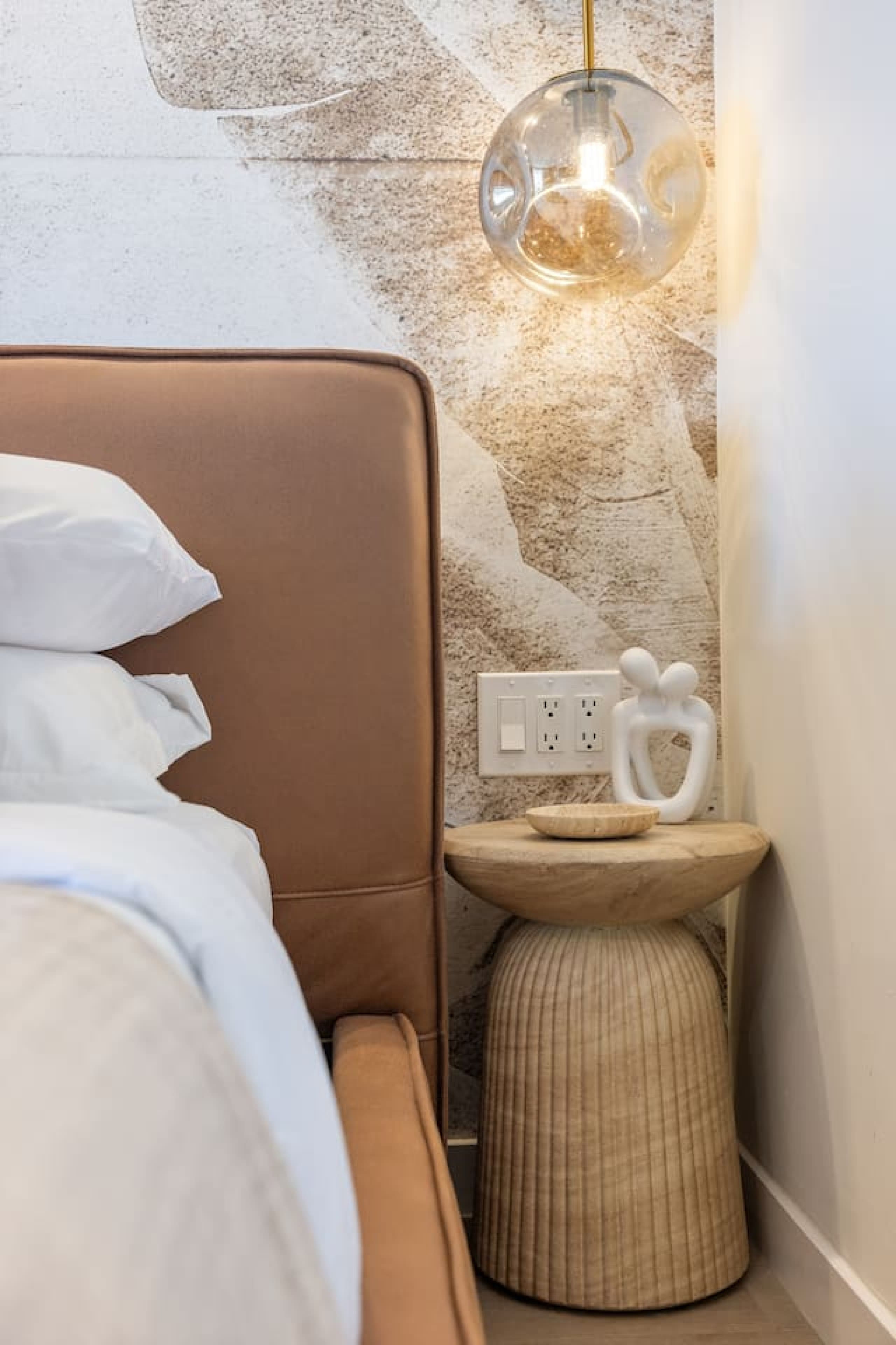 Waikiki Luxe Haven – Chic Comfort in Paradise - Image 43