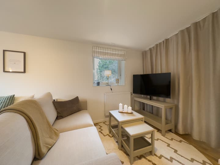 Private Mini Villa – Smart Stay Near Center - Katrineholm