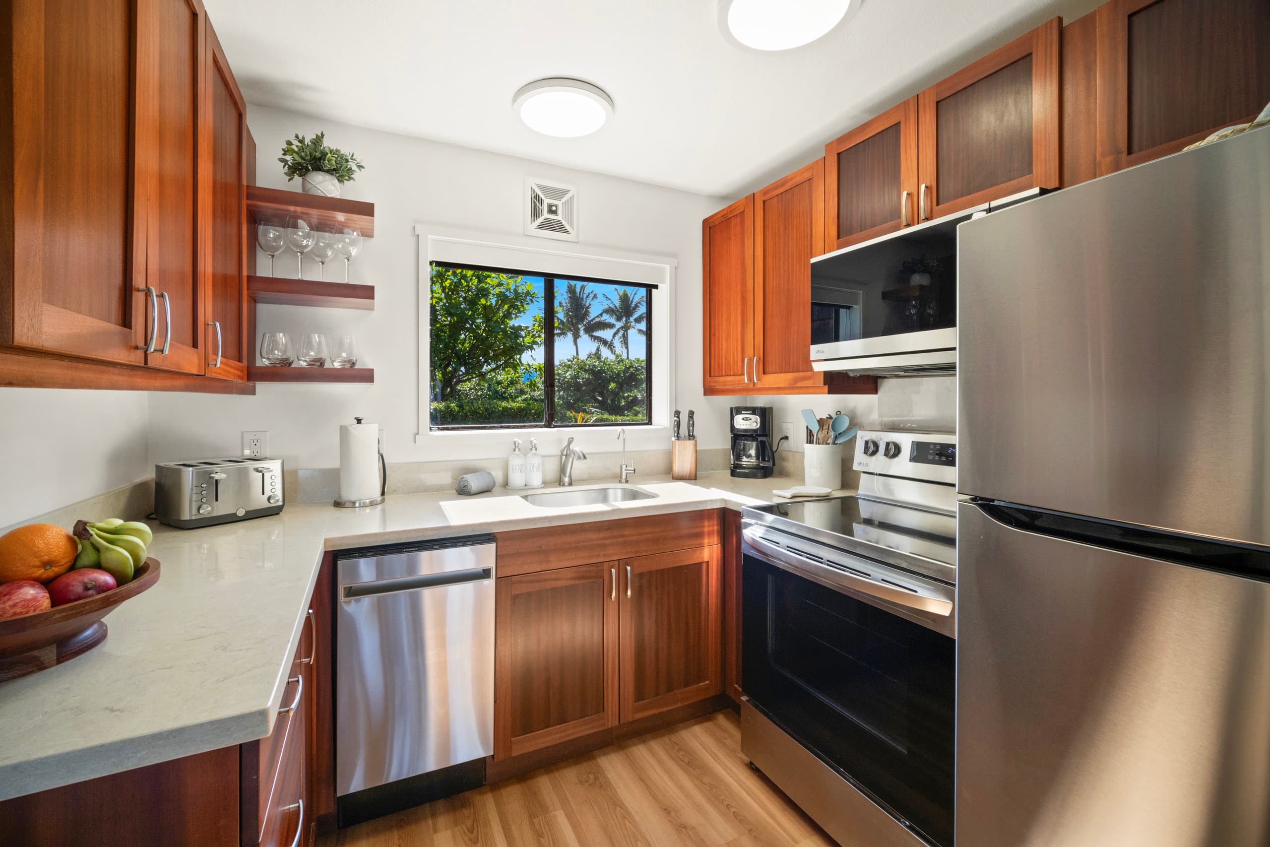 Condo in Princeville · ★4.94 · 1 bedroom · 2 beds · 1 bath - Image 10