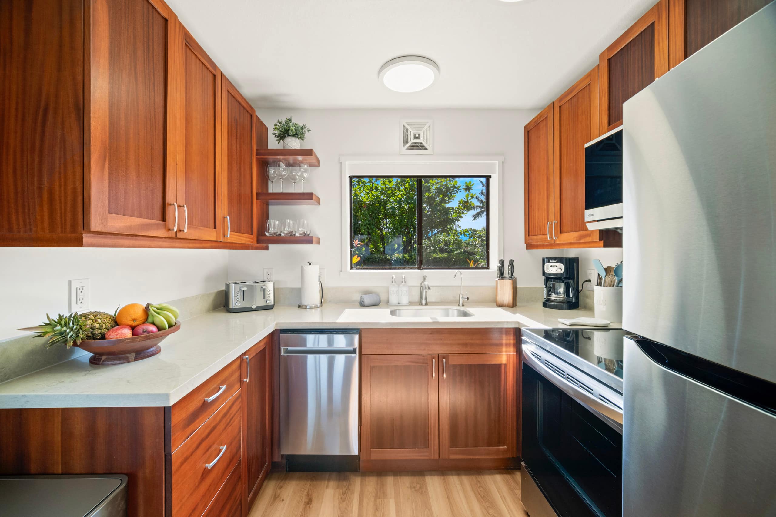 Condo in Princeville · ★4.94 · 1 bedroom · 2 beds · 1 bath - Image 11