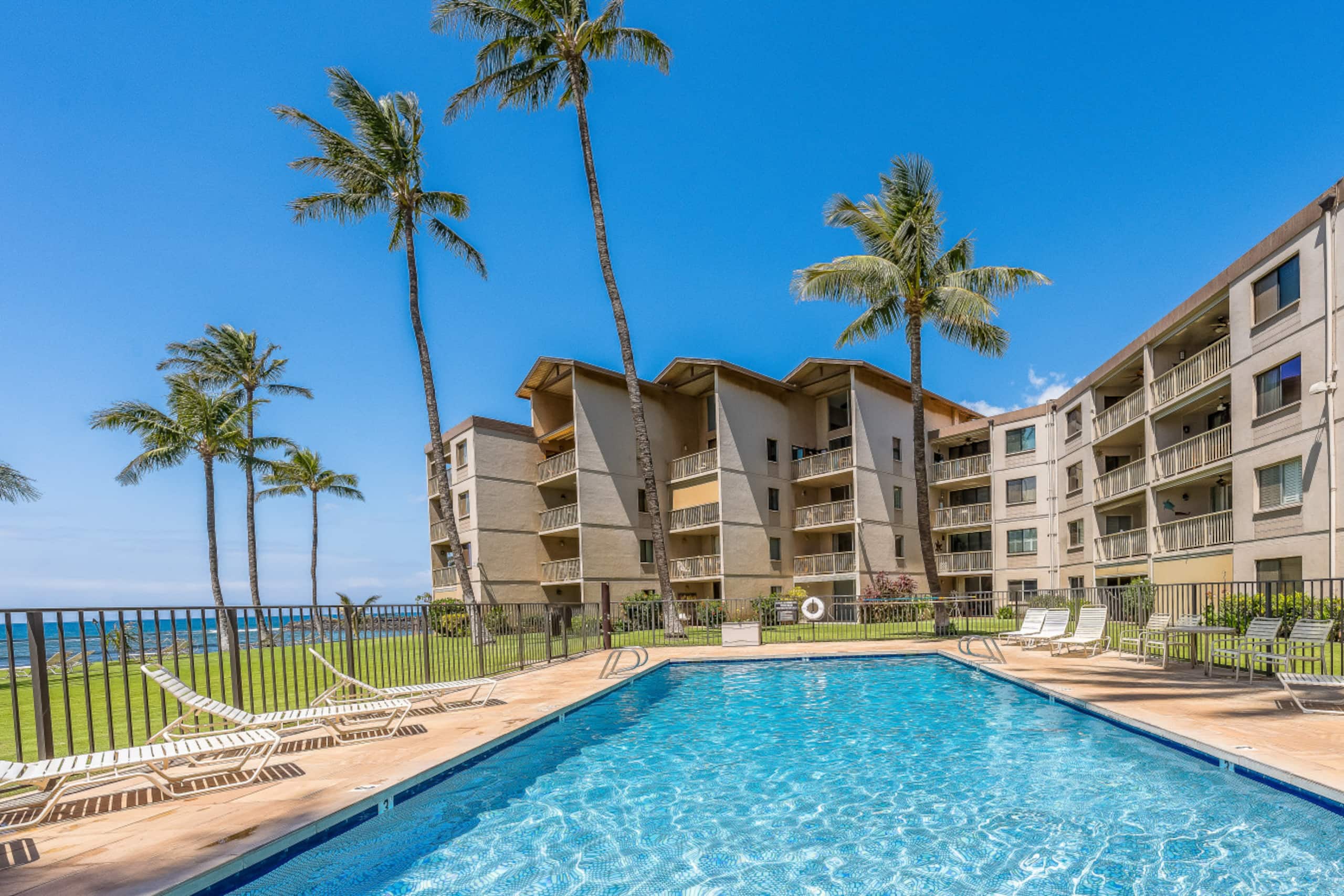 Condo in Wailuku · ★5.0 · 2 bedrooms · 3 beds · 2 baths - Image 28