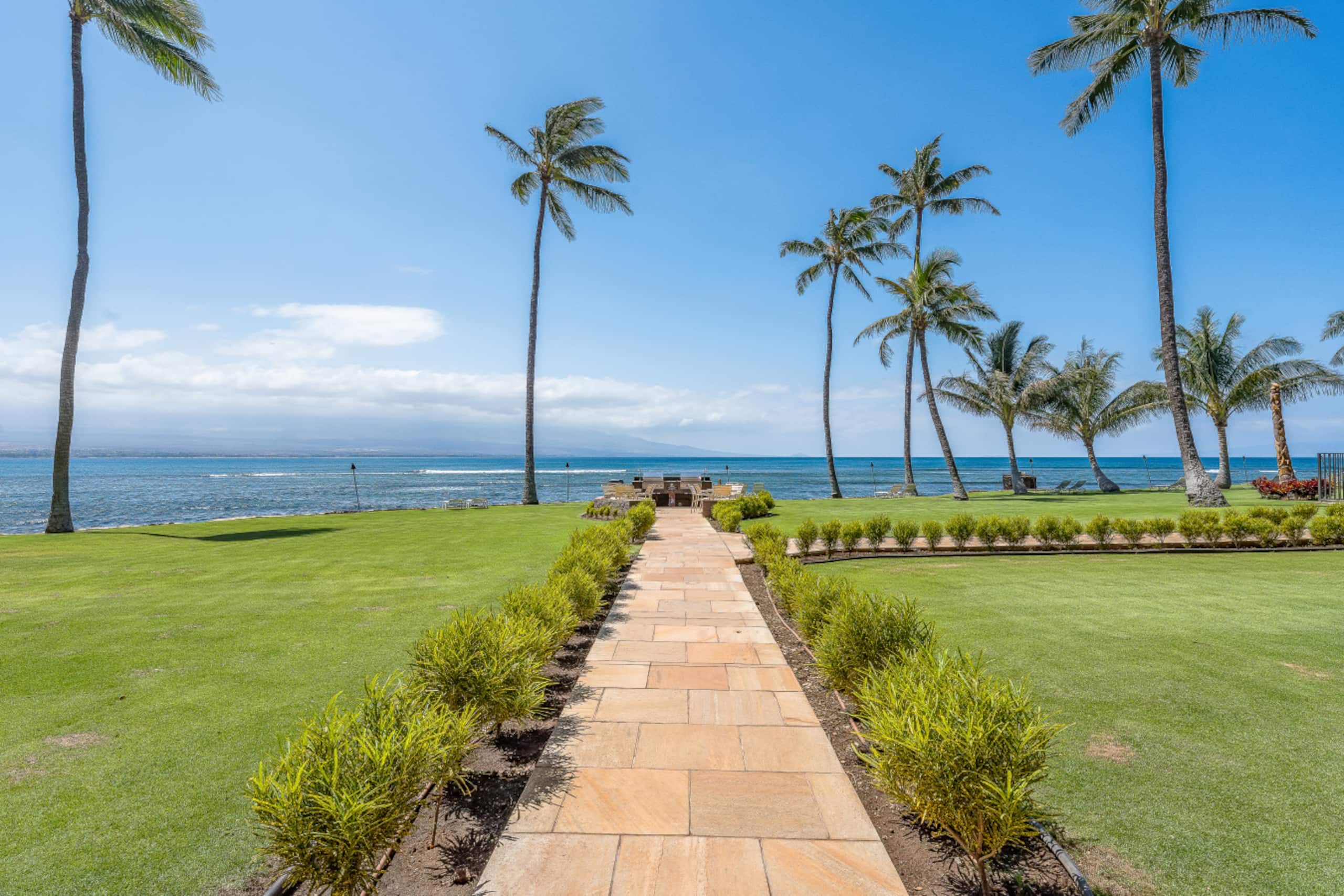 Condo in Wailuku · ★5.0 · 2 bedrooms · 3 beds · 2 baths - Image 34