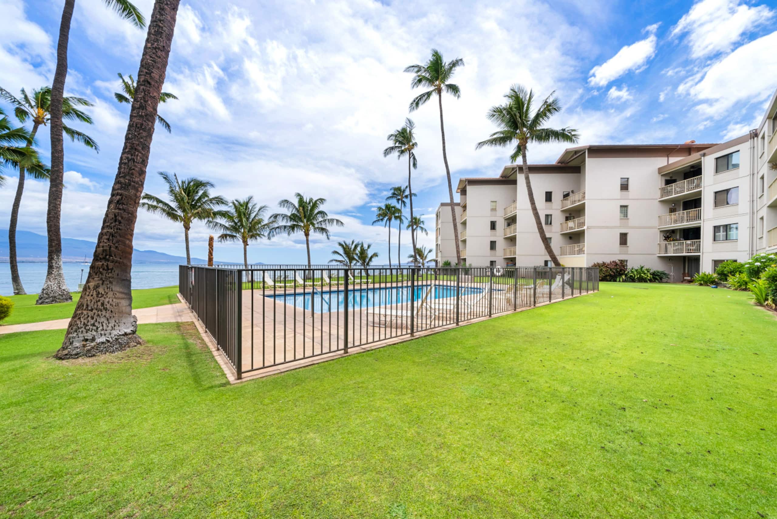 Condo in Wailuku · ★5.0 · 2 bedrooms · 3 beds · 2 baths - Image 29