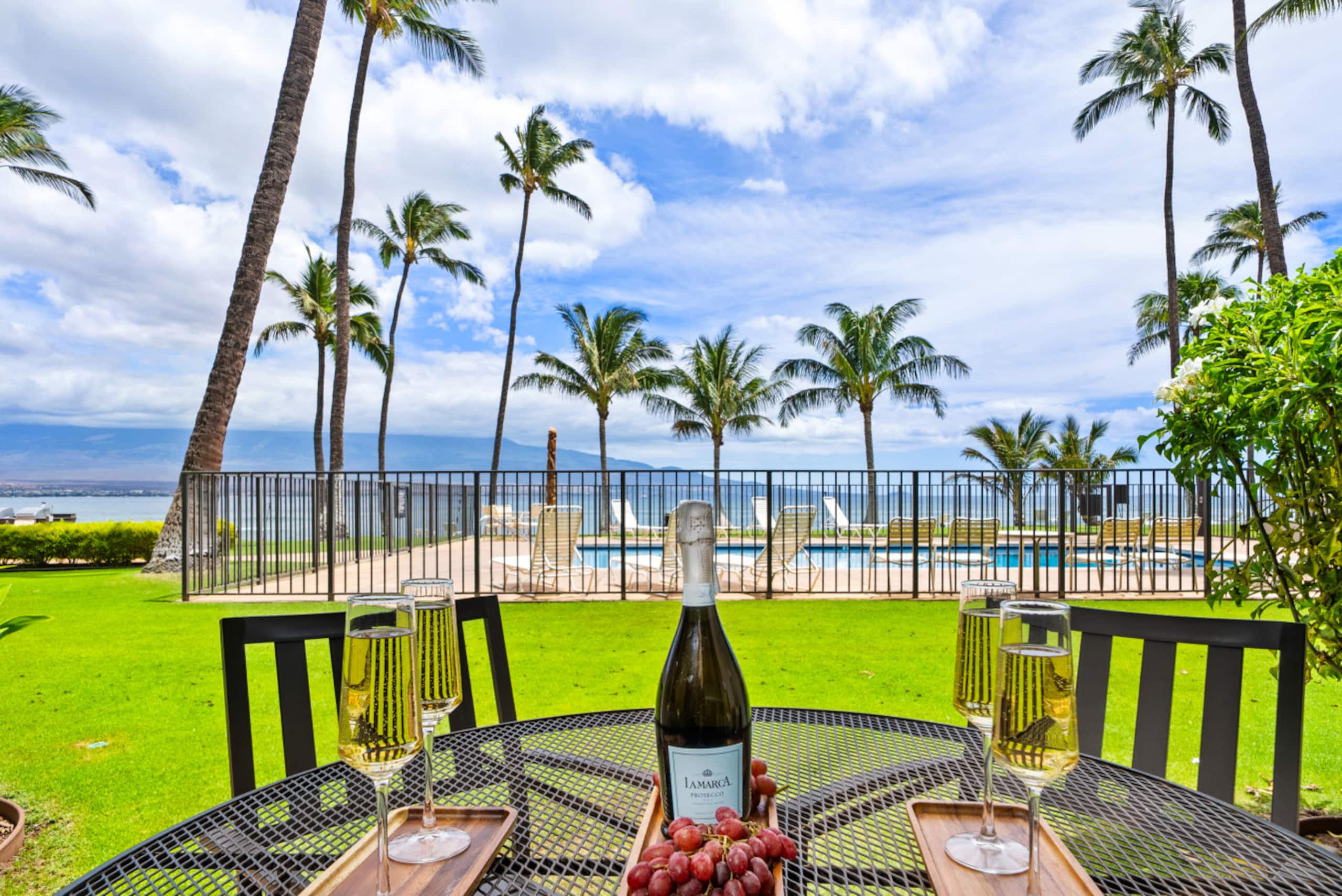 Condo in Wailuku · ★5.0 · 2 bedrooms · 3 beds · 2 baths - Image 1