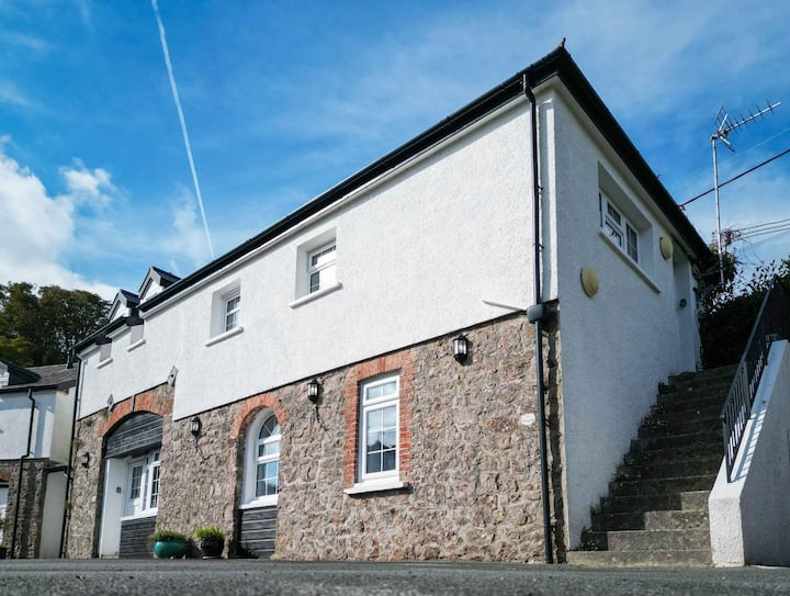 The Granary - 2 Bedroom Apartment - Penally - Tenby