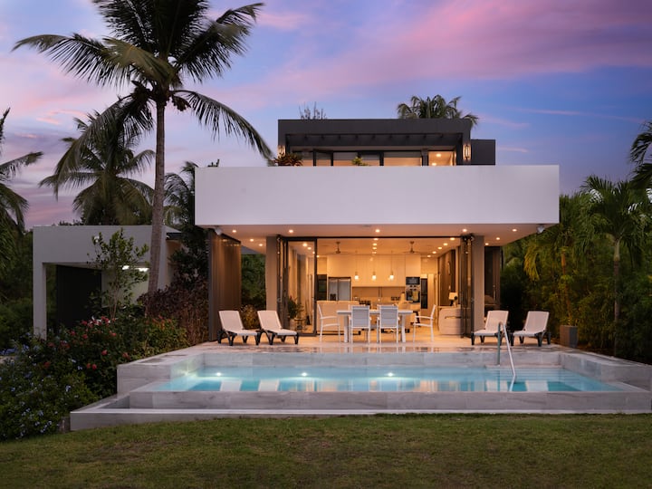 Villa with private pool, ocean views - Virgo