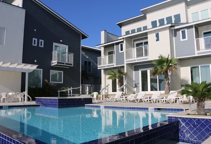 Las Velas Village Luxury With A View - South Padre Island, TX