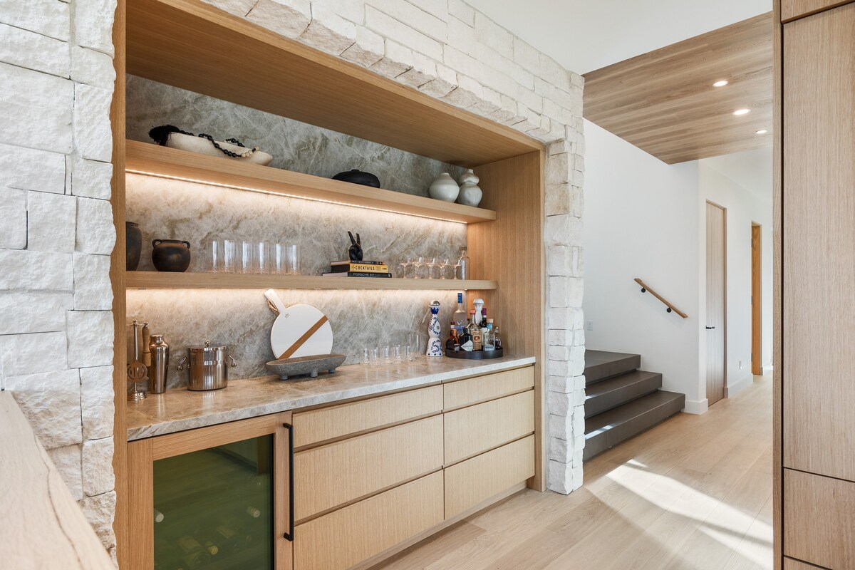 Elegant Mountain Retreat
