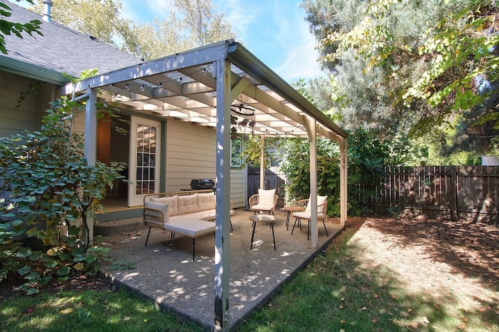 Parkview Place - Charming Mcminnville Getaway - McMinnville, OR