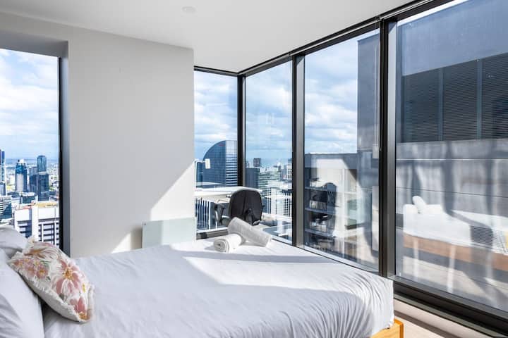 Skyline Escape In Southern Cross - Free Parking! - Melbourne