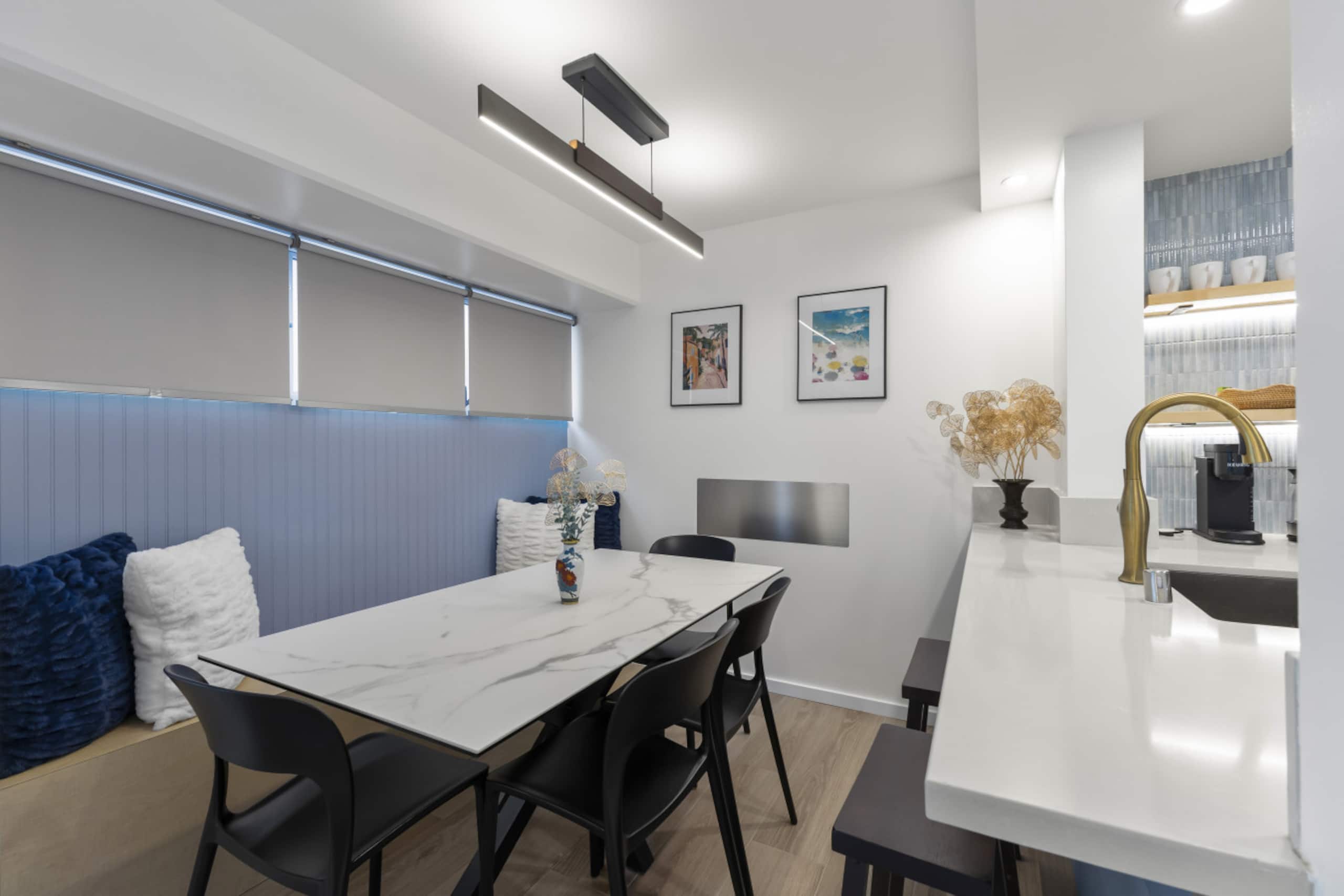 Condo in Honolulu · ★4.91 · 2 bedrooms · 5 beds · 2 private baths - Image 19