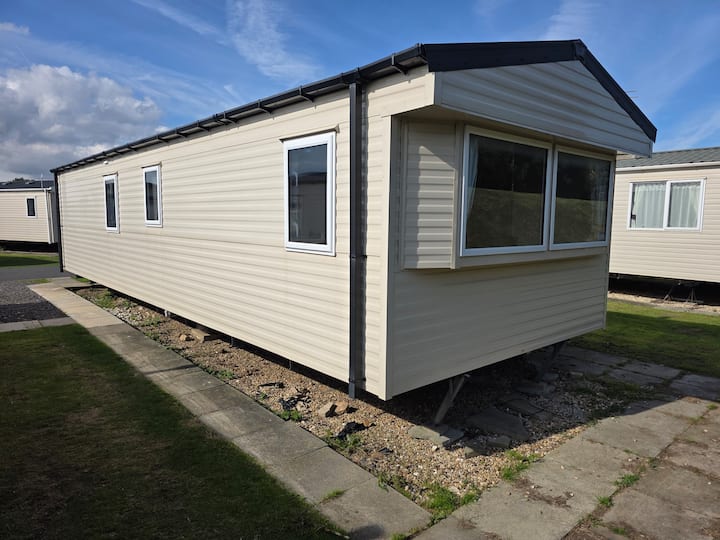 Brand New Silver Caravan (Sleeps 6) Mf2634 - Chapel Saint Leonards