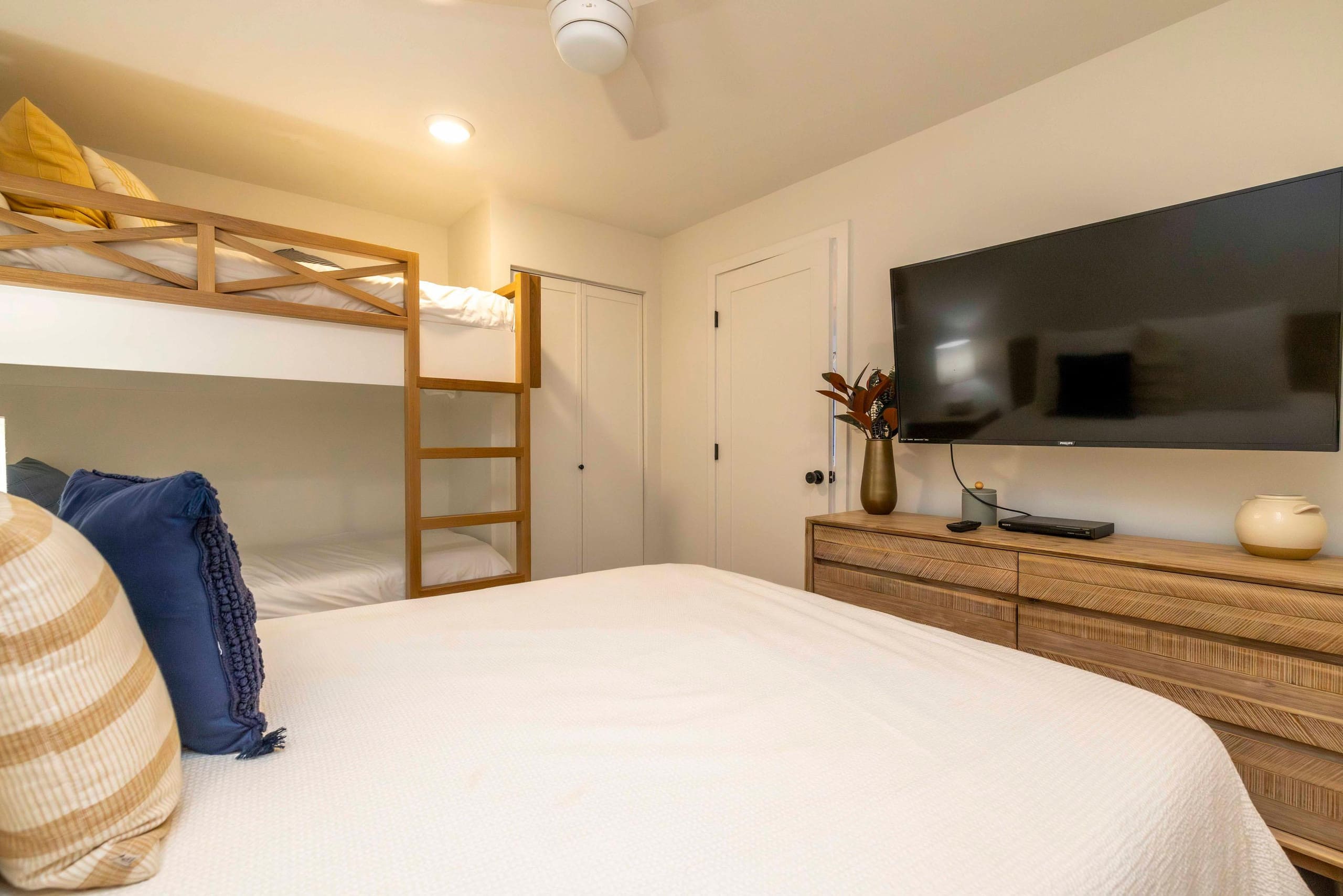 Ocean Front Beautiful Remodeled Unit 418! -Maalaea - Image 39