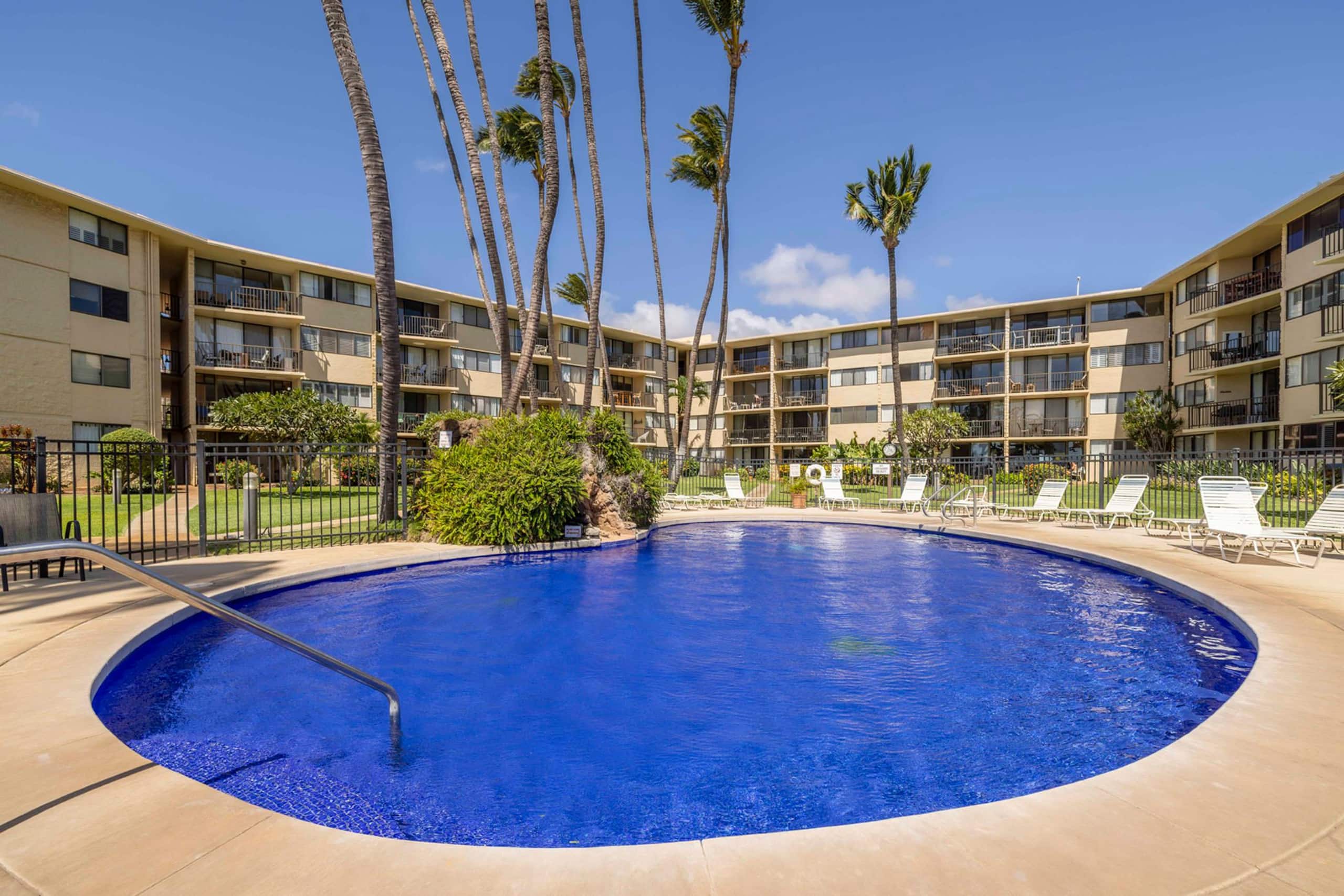 Ocean Front Beautiful Remodeled Unit 418! -Maalaea - Image 48
