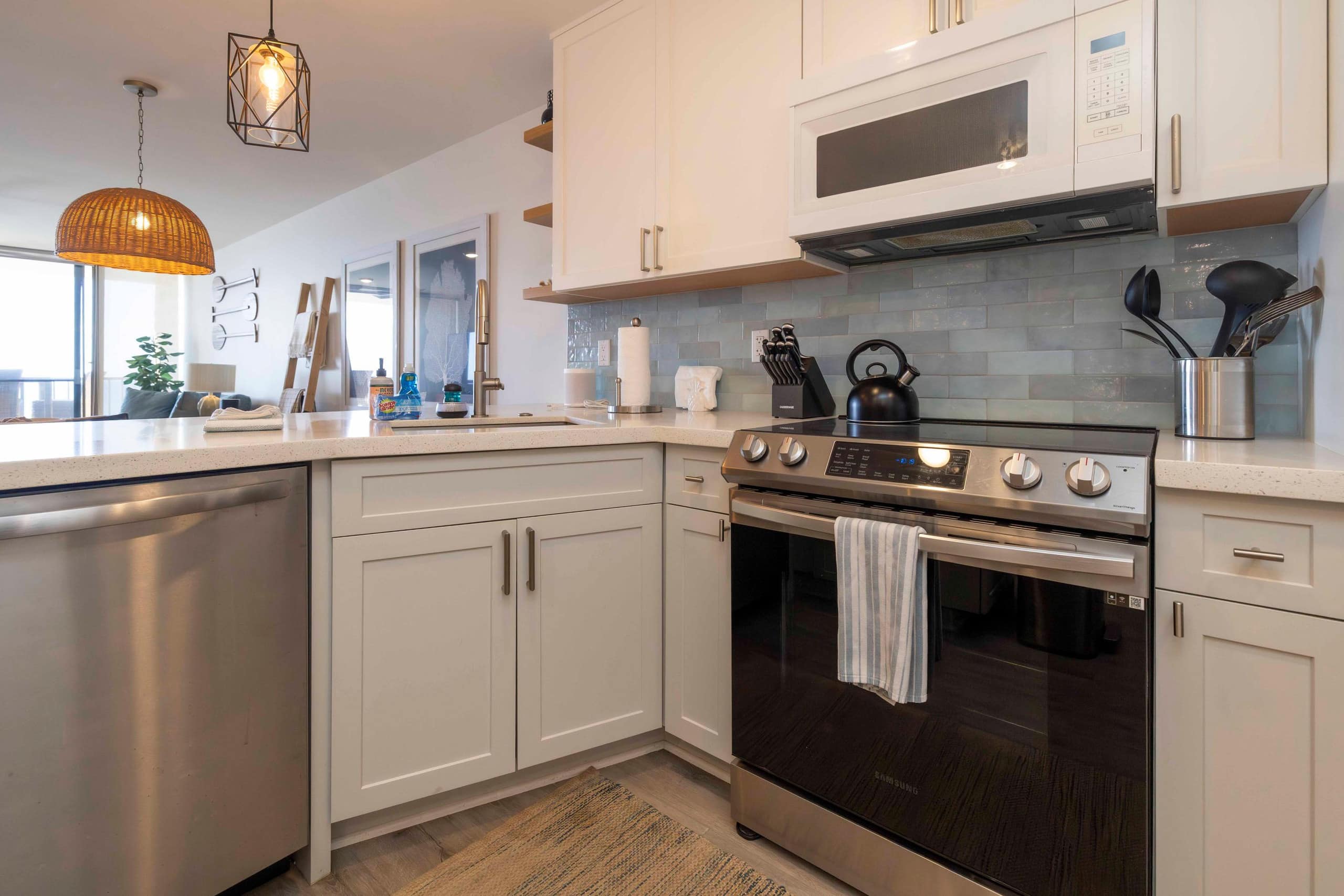 Ocean Front Beautiful Remodeled Unit 418! -Maalaea - Image 20