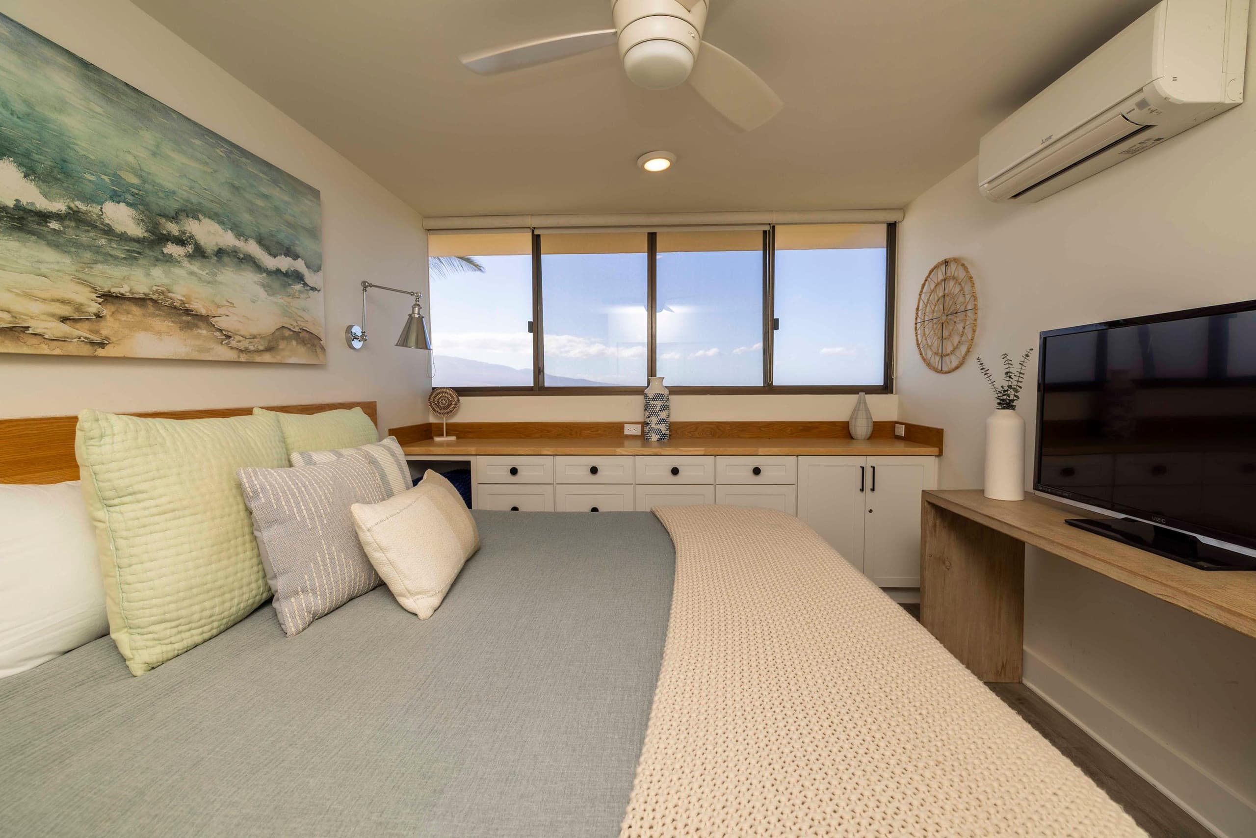 Ocean Front Beautiful Remodeled Unit 418! -Maalaea - Image 26
