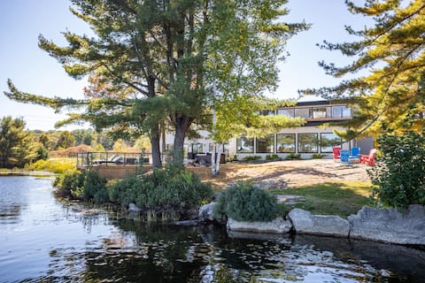 Paradise on Oastler Lake! Open Concept, Waterfront